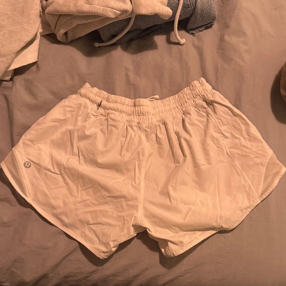 Lulu lemon running shorts - Picture 2 of 6